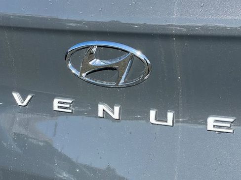 New 2026 Hyundai Venue SEL image 9