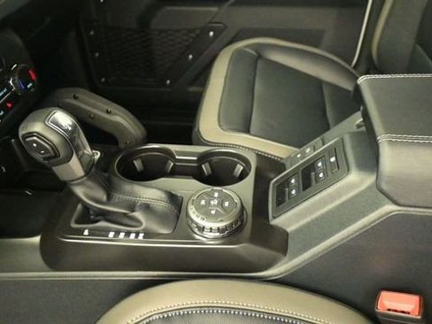 New 2026 Ford Bronco Outer Banks w/ Sasquatch Package AWD/4WD image 23