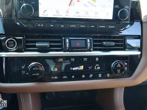 Used 2024 Nissan Pathfinder Platinum w/ Lighting Package (N92) AWD/4WD image 21
