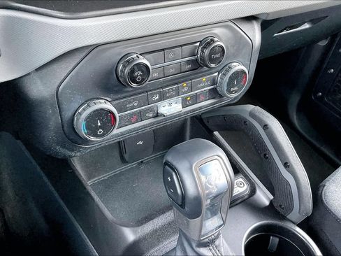 Used 2022 Ford Bronco Big Bend w/ Sasquatch Package AWD/4WD image 25