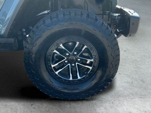 Used 2026 Jeep Wrangler Unlimited Rubicon w/ Xtreme 35 Tire Package AWD/4WD image 26
