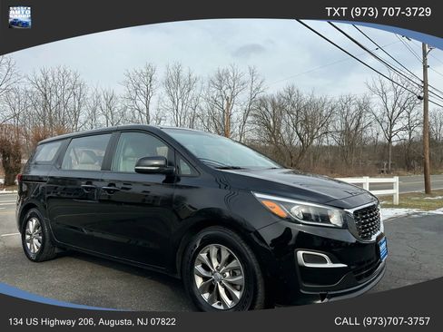 Used 2020 Kia Sedona L image 1