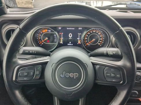 Used 2022 Jeep Gladiator Willys image 28