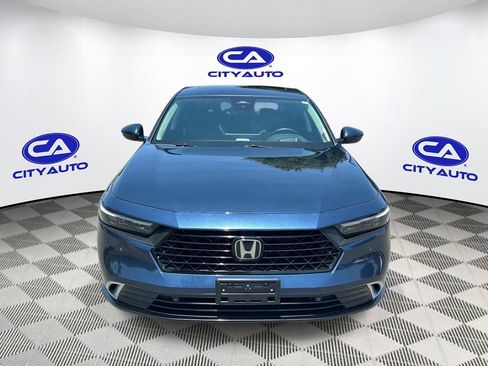 Used 2024 Honda Accord Touring image 11