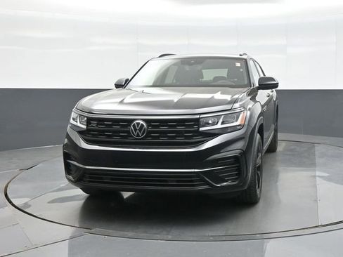 Used 2023 Volkswagen Atlas Cross Sport SEL R-Line image 2