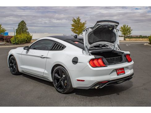 Used 2022 Ford Mustang Premium w/ Black Accent Package RWD image 9