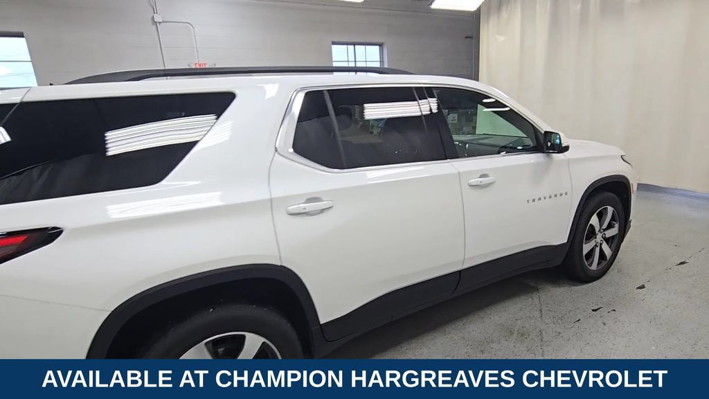 Certified 2023 Chevrolet Traverse LT w/ LT Premium Package AWD/4WD image 11