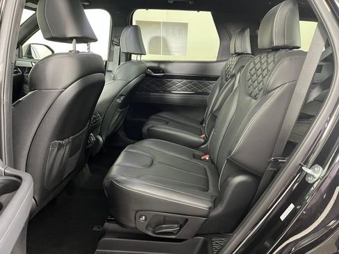 Used 2021 Hyundai Palisade Calligraphy w/ Winter Package image 13