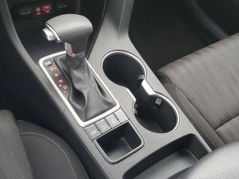 Used 2017 Kia Sportage LX image 18