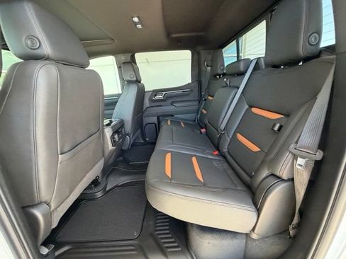 New 2026 GMC Sierra 1500 AT4 w/ AT4 Premium Package AWD/4WD image 18