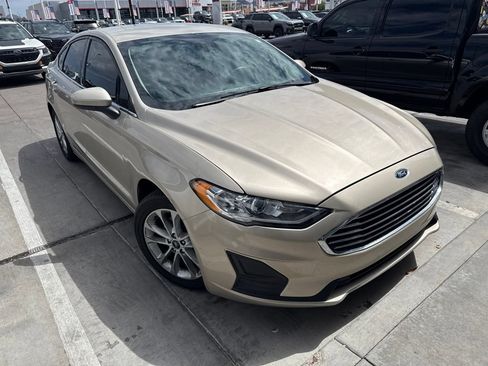 Used 2019 Ford Fusion SE FWD image 9