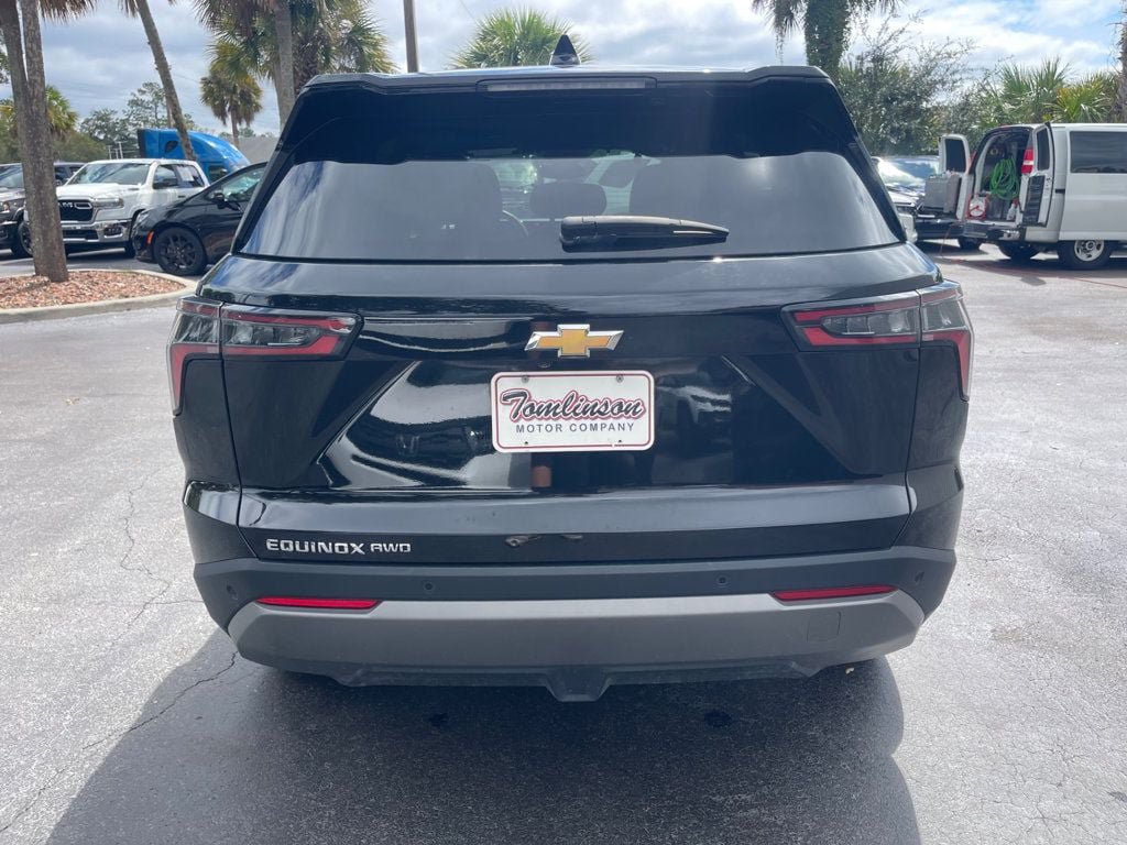 Used 2026 Chevrolet Equinox LT AWD/4WD image 4