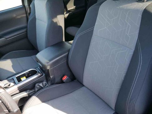 Used 2023 Toyota Tacoma TRD Off-Road image 30