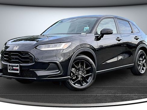 Used 2024 Honda HR-V Sport image 3