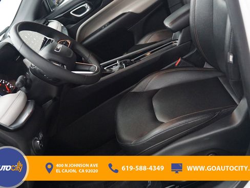 Used 2024 Jeep Compass Limited image 9