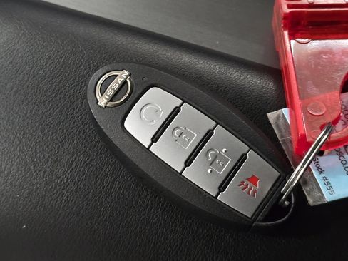 Used 2024 Nissan Murano SV image 30