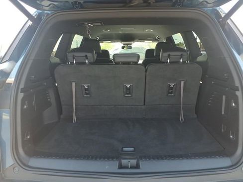 Used 2025 Buick Enclave Preferred FWD image 24