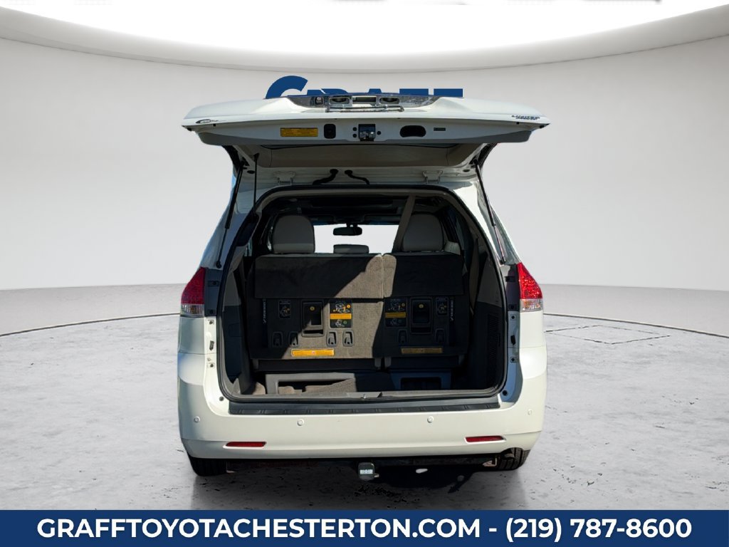 Used 2013 Toyota Sienna Limited w/ Premium Pkg AWD/4WD image 16