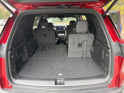 Certified 2024 Chevrolet Traverse LT image 26