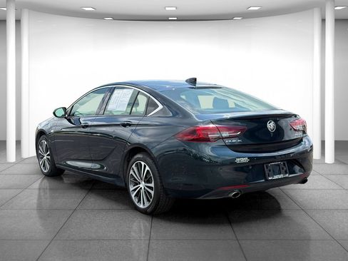 Used 2018 Buick Regal Preferred w/ Driver Confidence Package #1 FWD image 5