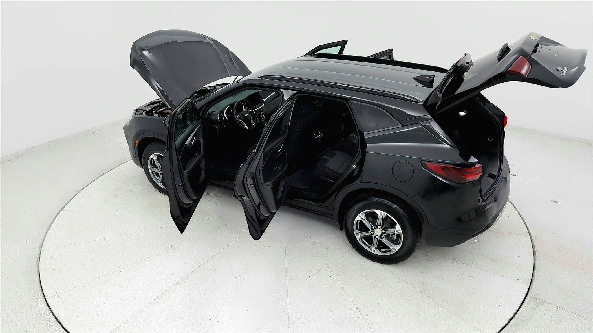 Used 2024 Chevrolet Blazer LT w/ Convenience Package FWD image 22