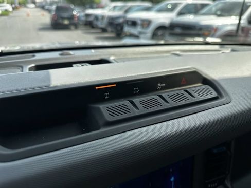 Certified 2024 Ford Bronco Black Diamond AWD/4WD image 23