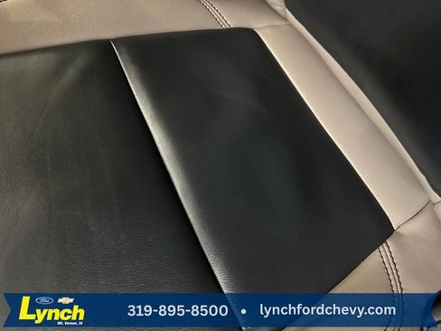 Used 2023 Ford Bronco Wildtrak image 8