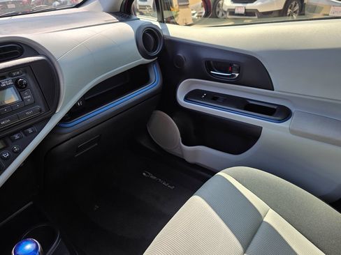 Used 2012 Toyota Prius C Two FWD image 33