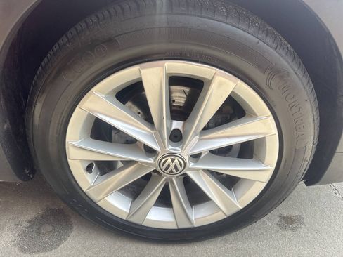 Used 2017 Volkswagen Golf Alltrack S AWD/4WD image 28