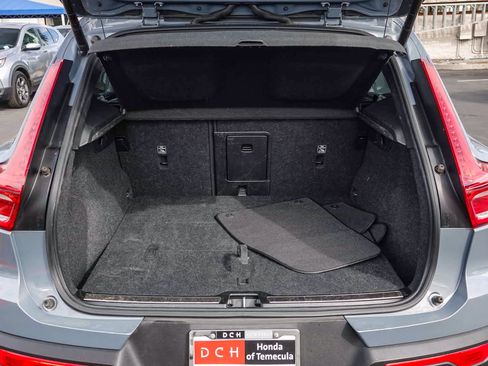 Used 2021 Volvo XC40 T4 Inscription image 49