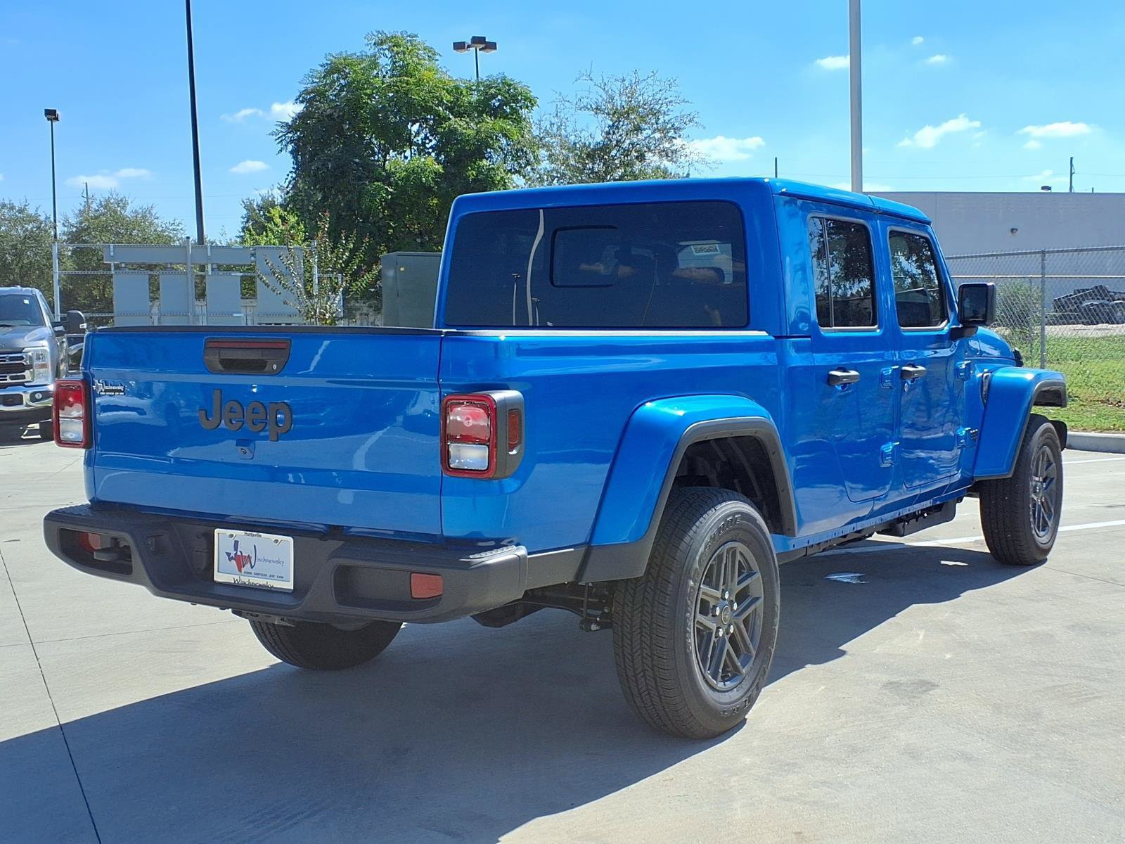 New 2026 Jeep Gladiator Sport AWD/4WD image 6