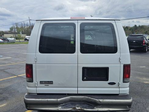 Used 2007 Ford E-350 and Econoline 350 Super Duty RWD image 5