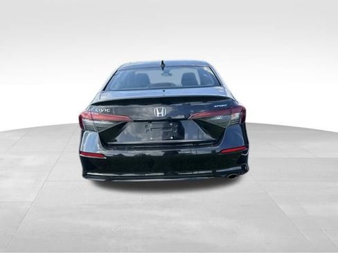 Used 2025 Honda Civic Sport image 5