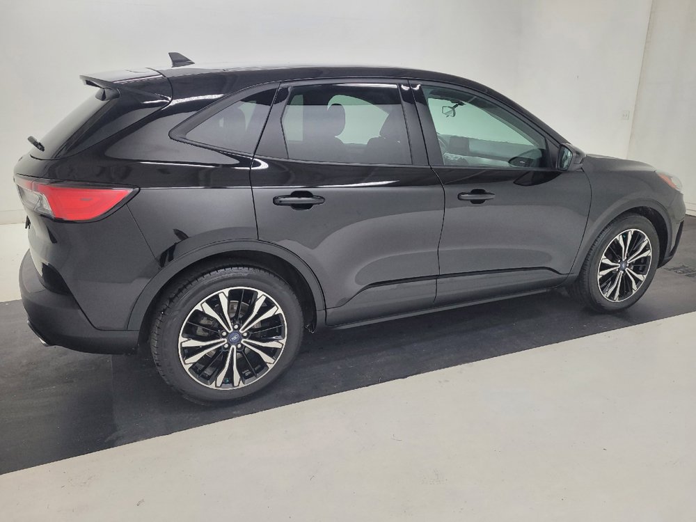 Used 2021 Ford Escape SE w/ SE Sport Appearance Package FWD image 10