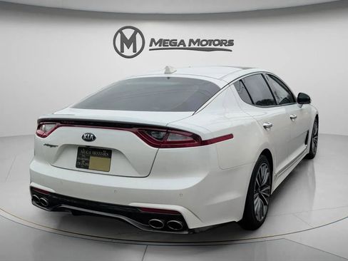 Used 2018 Kia Stinger Premium image 7