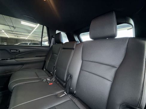Used 2024 Honda Passport EX-L image 22
