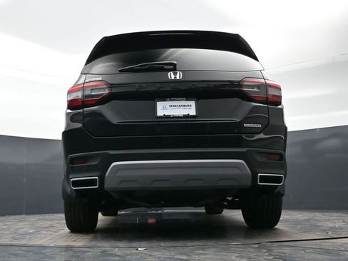 Certified 2025 Honda Pilot Touring image 44