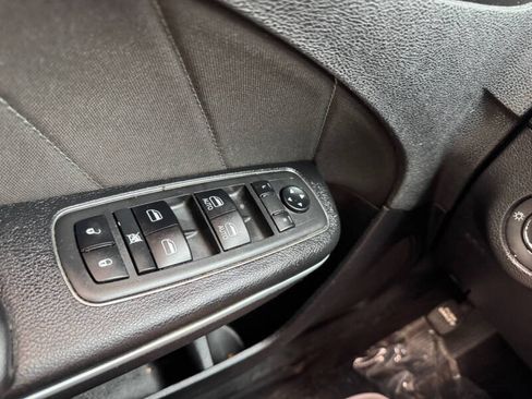 Used 2017 Dodge Charger R/T image 23