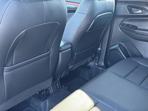 Used 2025 Chevrolet TrailBlazer RS w/ Convenience Package image 31