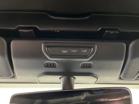 Used 2022 Jeep Wrangler Unlimited Sport image 38