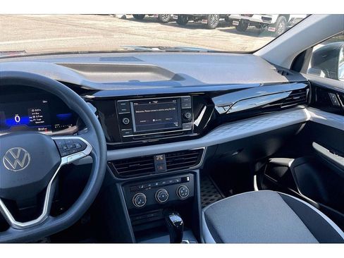 Used 2022 Volkswagen Taos S AWD/4WD image 7