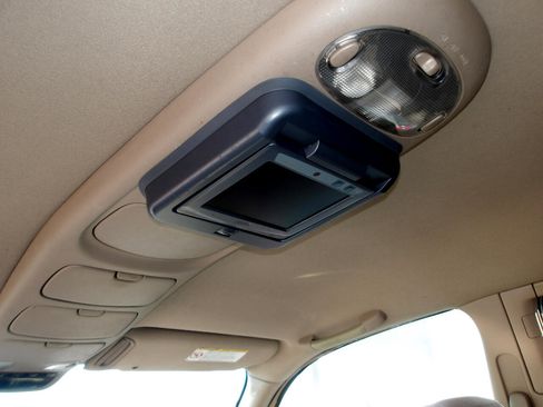 Used 2001 Toyota Sequoia SR5 image 10