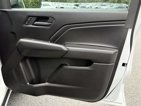 Used 2026 Chevrolet Colorado W/T RWD image 17