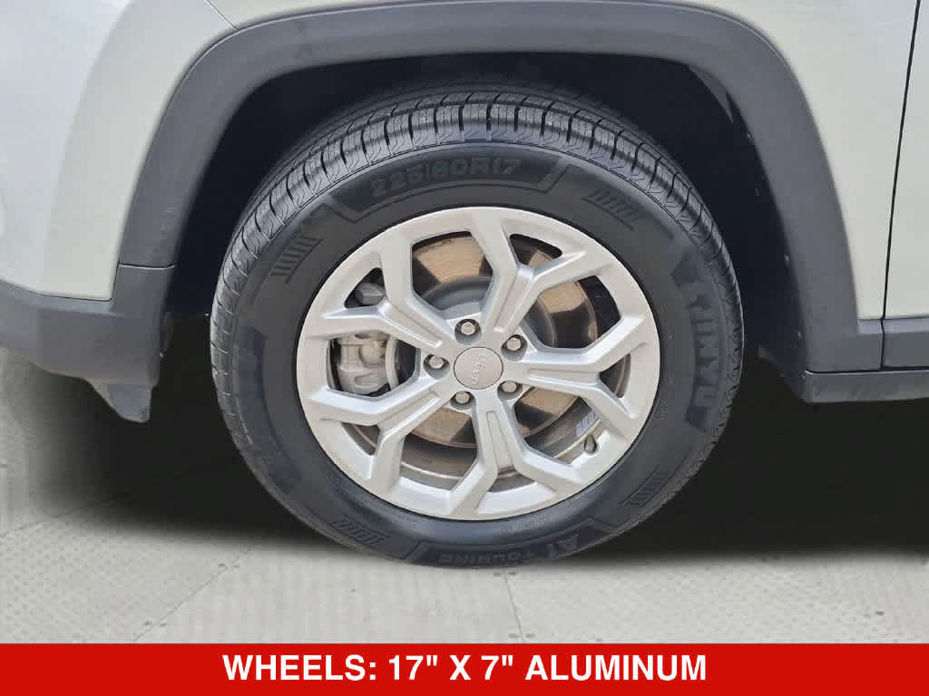 Used 2024 Jeep Compass Latitude AWD/4WD image 13