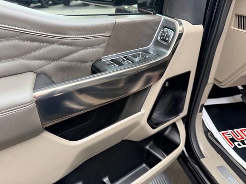 Used 2025 Ford F450 Platinum w/ Platinum Plus Package image 21