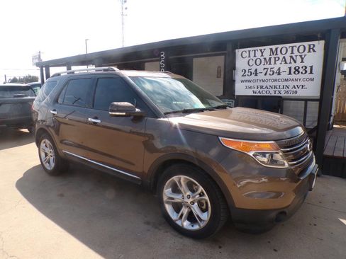 Used 2015 Ford Explorer Limited image 3