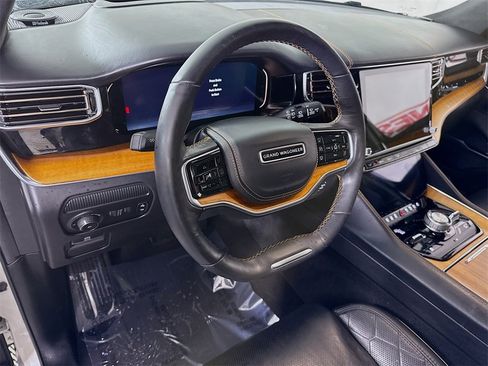 Used 2022 Jeep Grand Wagoneer Series III w/ Flexible Seating Group image 20