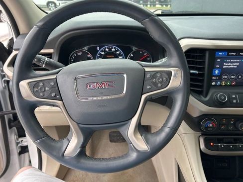 Used 2023 GMC Acadia Denali AWD/4WD image 11