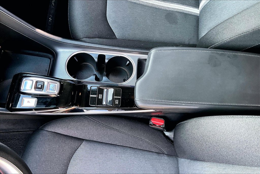 Used 2020 Hyundai Sonata SEL FWD image 16