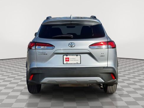 Used 2024 Toyota Corolla Cross LE w/ Moonroof Package image 6